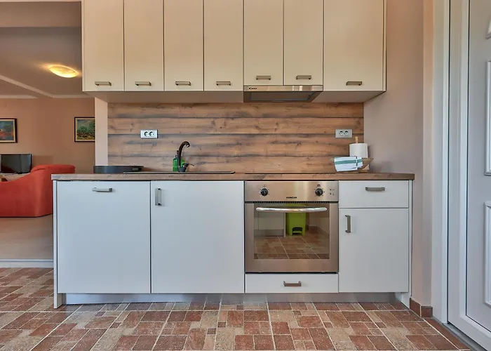 Teuta_commodious At The 아파트 *